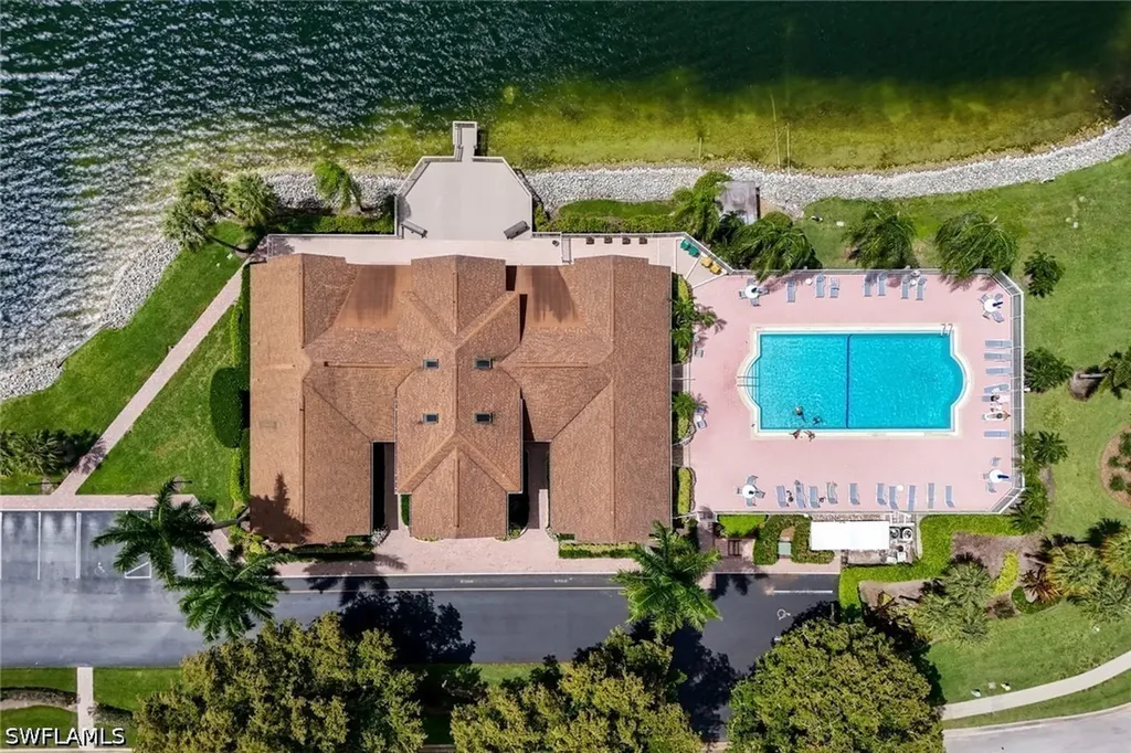 3420 W Crown Pointe Boulevard Naples FL 34112