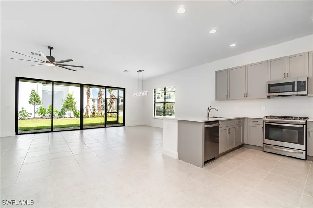 20472 Estero Crossing Boulevard Estero FL 33928