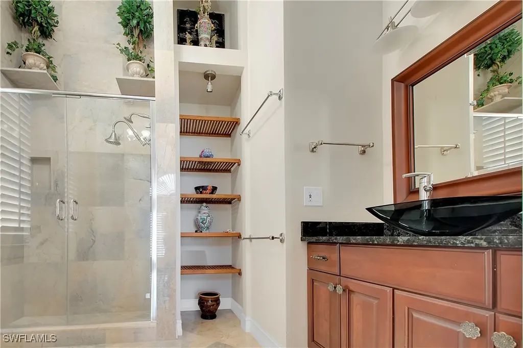 28 Pelican Street W Naples FL 34113