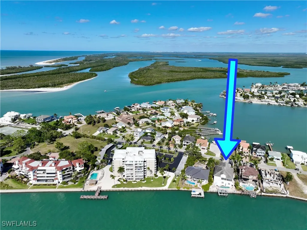 28 Pelican Street W Naples FL 34113