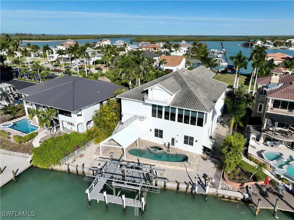 28 Pelican Street W Naples FL 34113