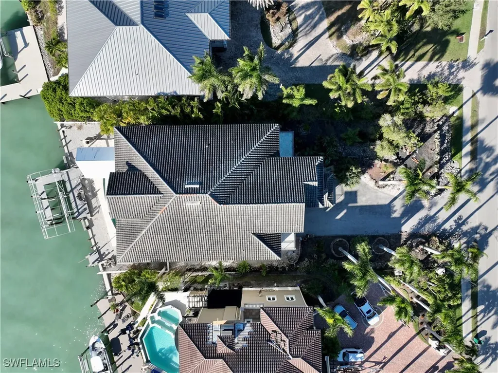 28 Pelican Street W Naples FL 34113
