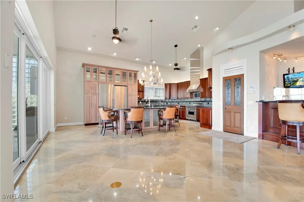 28 Pelican Street W Naples FL 34113