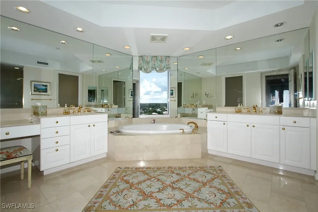 8787 Bay Colony Drive Naples FL 34108