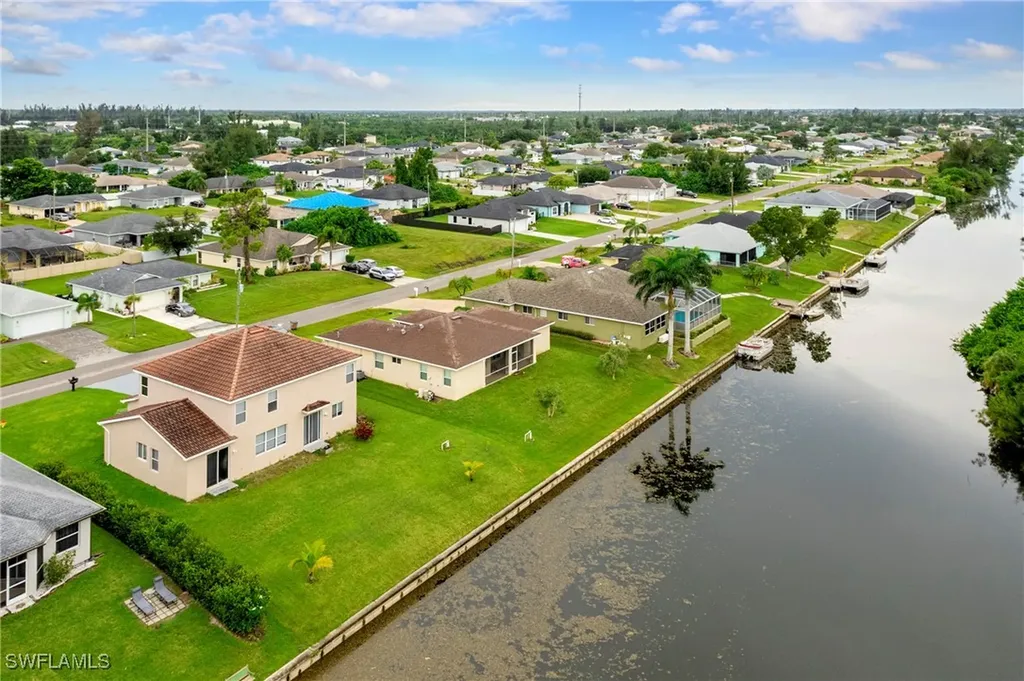 1629 SW 2nd Terrace Cape Coral FL 33991