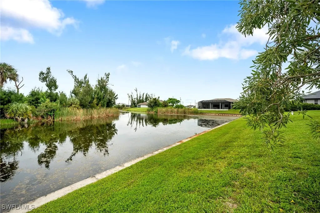 1629 SW 2nd Terrace Cape Coral FL 33991