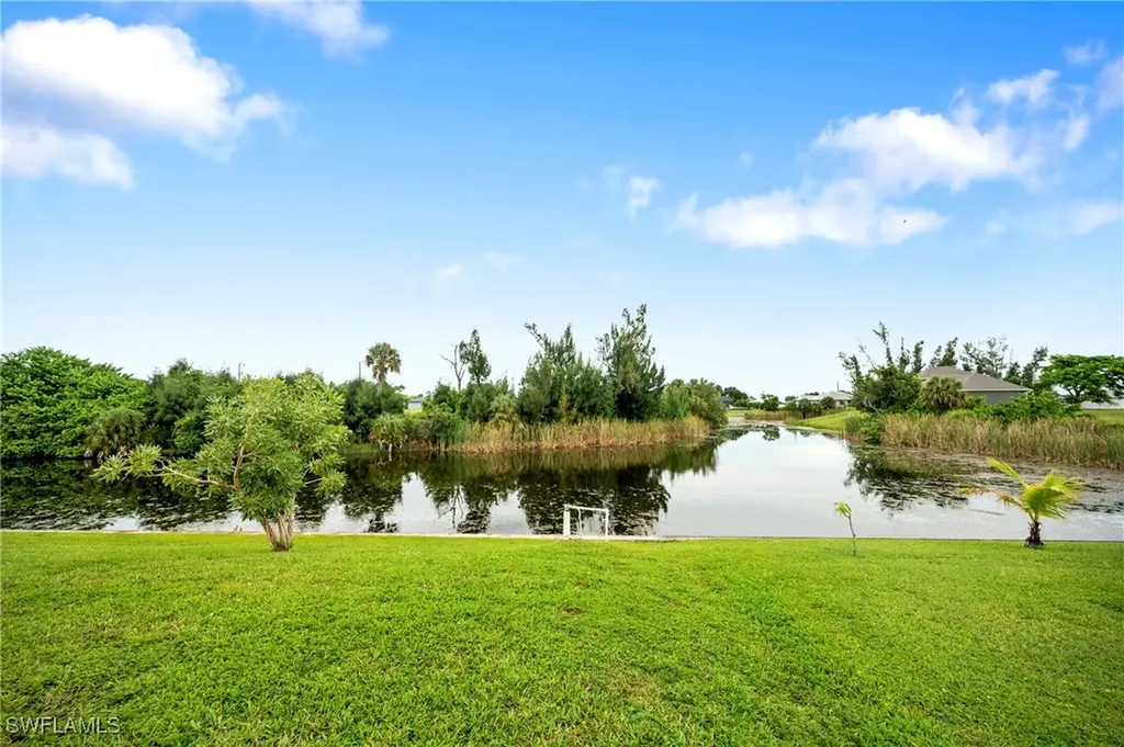 1629 SW 2nd Terrace Cape Coral FL 33991