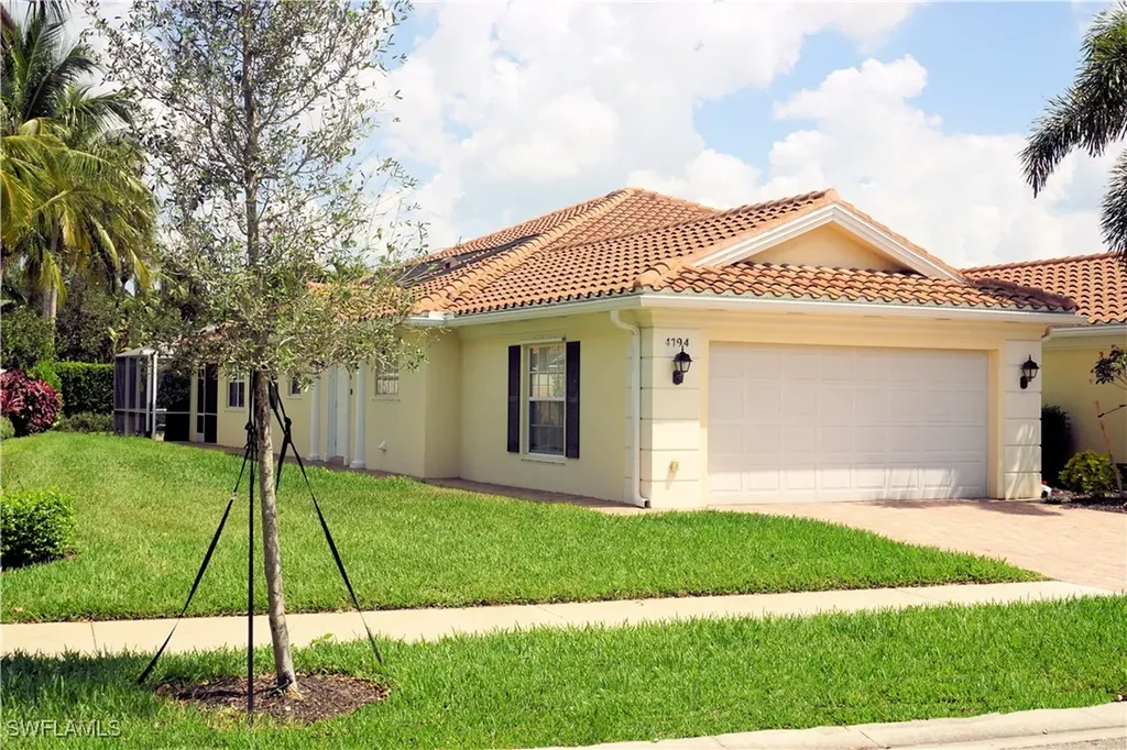 4194 Saint George Lane Naples FL 34119
