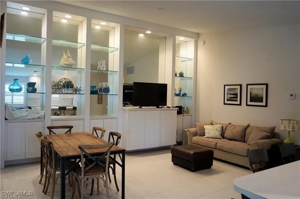 4194 Saint George Lane Naples FL 34119