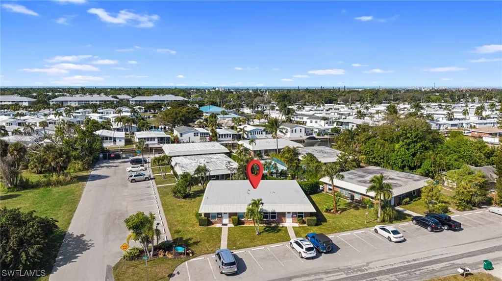 2858 Arbutus Street Naples FL 34112