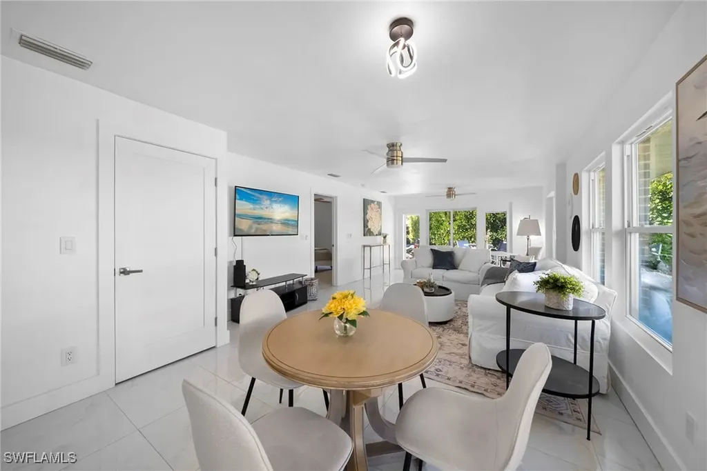 2858 Arbutus Street Naples FL 34112