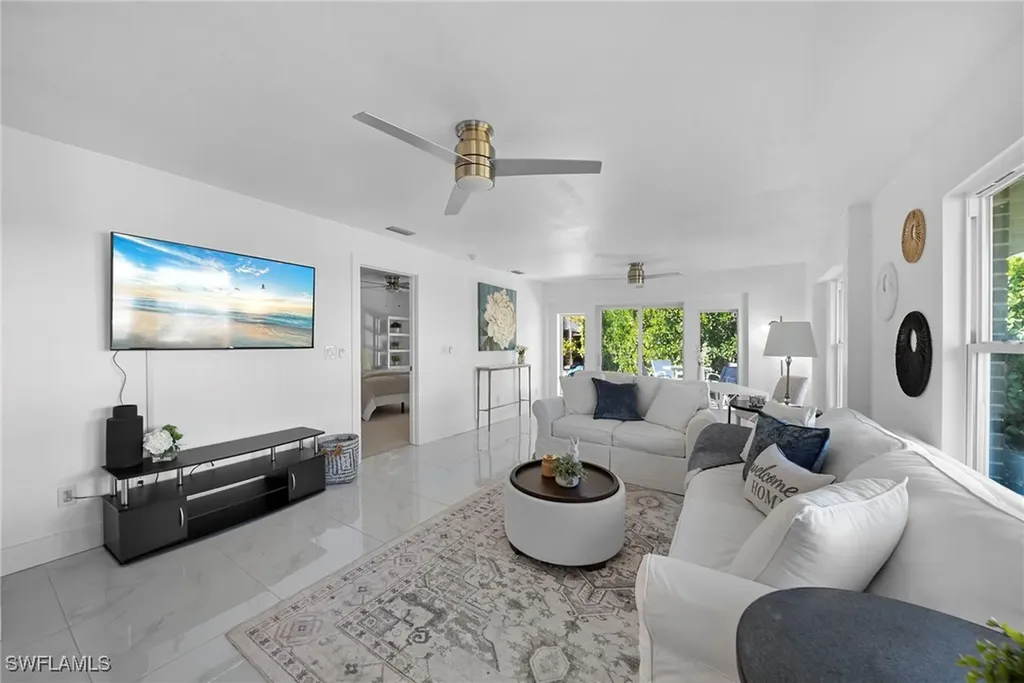 2858 Arbutus Street Naples FL 34112