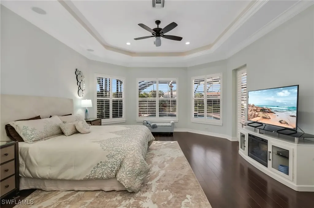4967 Rustic Oaks Circle Naples FL 34105