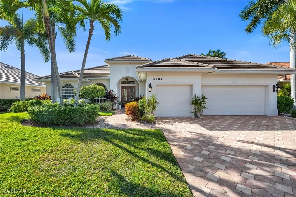 4967 Rustic Oaks Circle Naples FL 34105