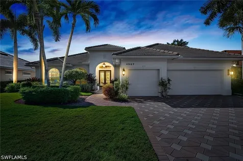 4967 Rustic Oaks Circle Naples FL 34105