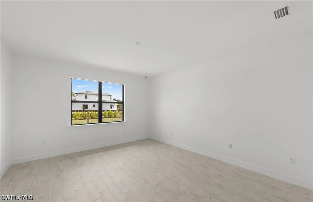 2072 Freemont Way Naples FL 34120
