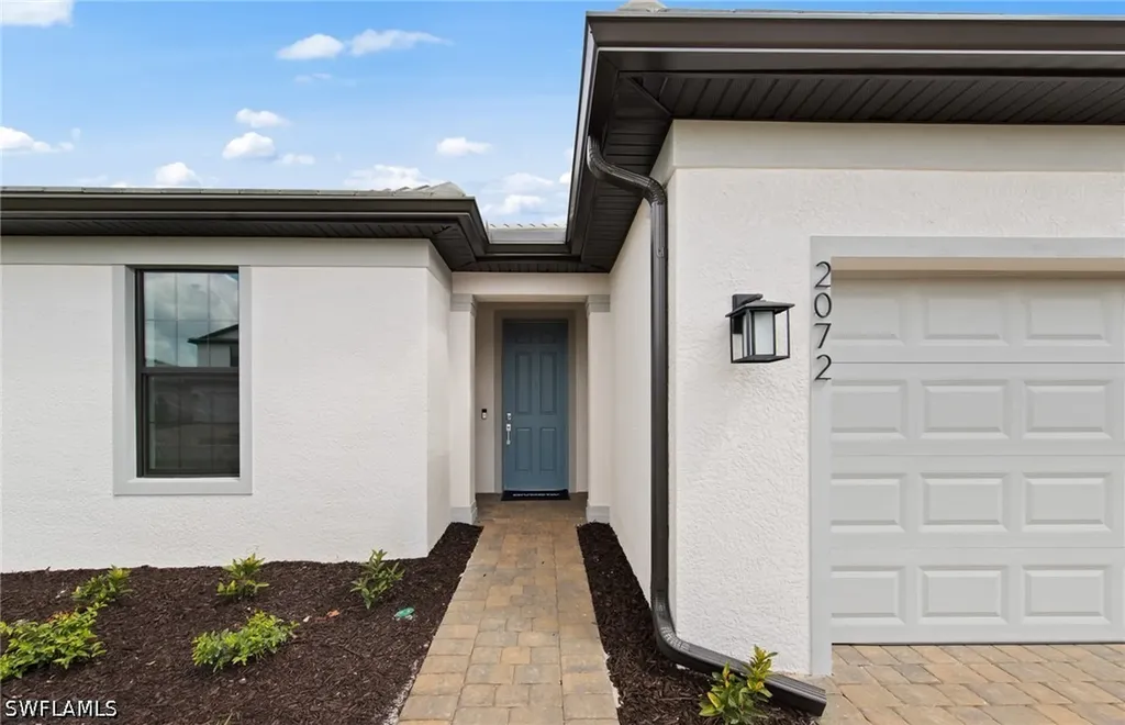 2072 Freemont Way Naples FL 34120