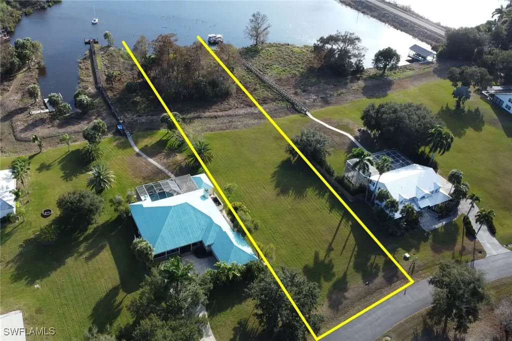 16280 Forest Mist Court Alva FL 33920