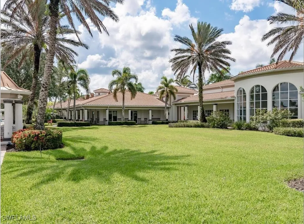 5477 Freeport Lane Naples FL 34119