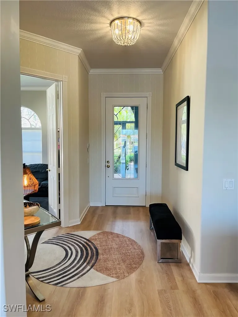 5477 Freeport Lane Naples FL 34119