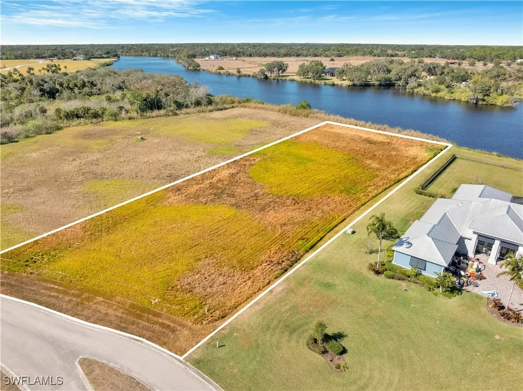 2110 Silk Bay Boulevard Alva FL 33920