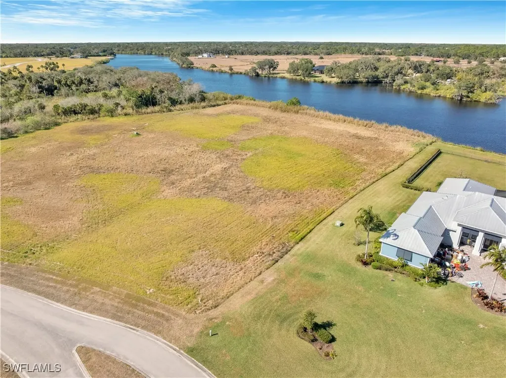 2110 Silk Bay Boulevard Alva FL 33920