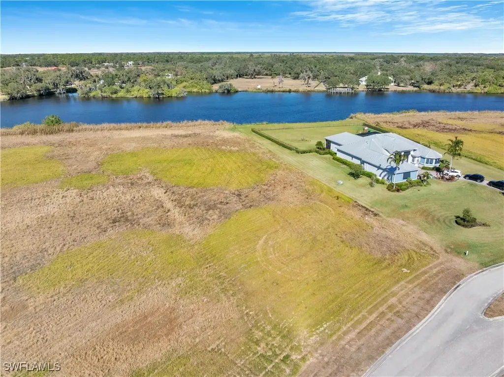 2110 Silk Bay Boulevard Alva FL 33920
