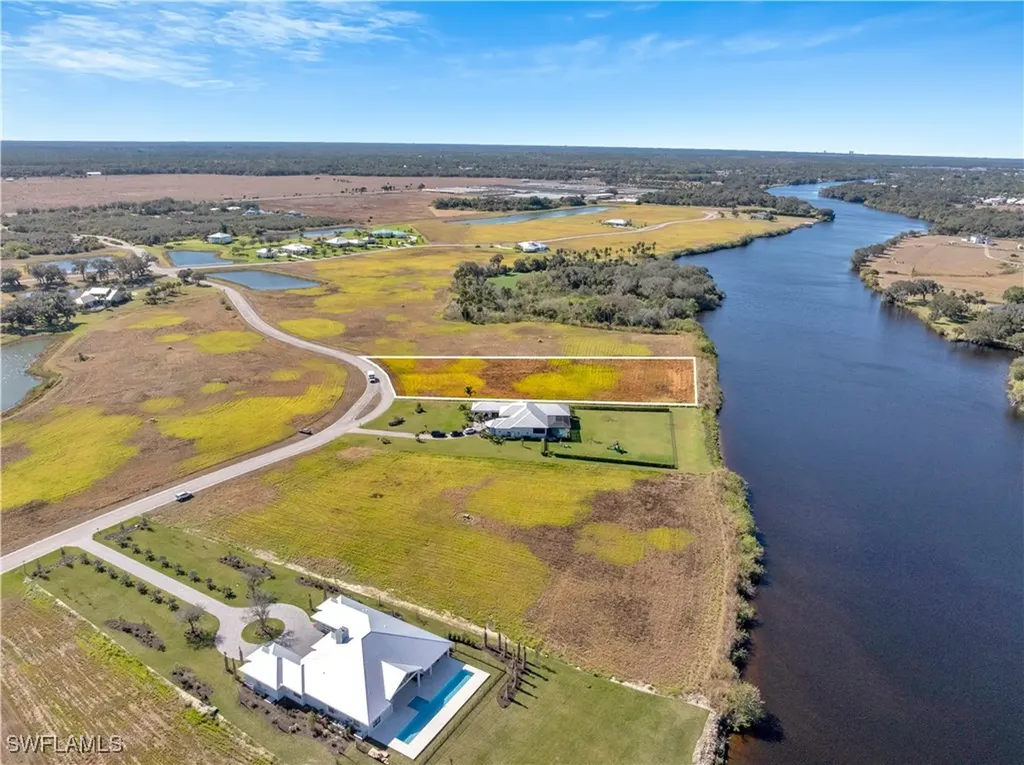 2110 Silk Bay Boulevard Alva FL 33920