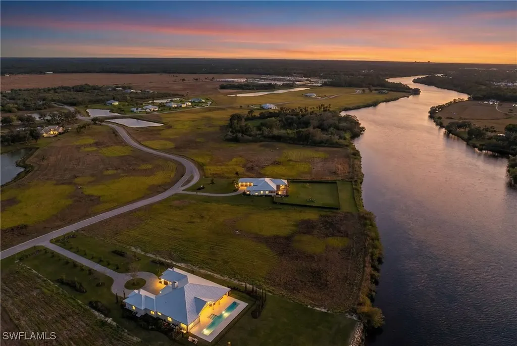 2110 Silk Bay Boulevard Alva FL 33920