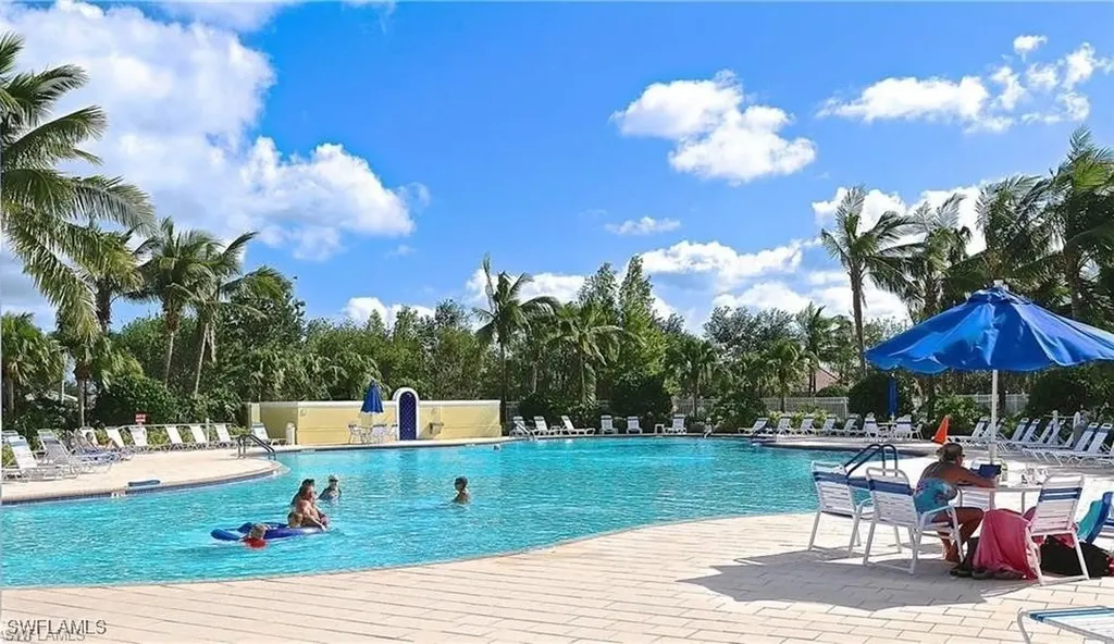 5477 Freeport Lane Naples FL 34119