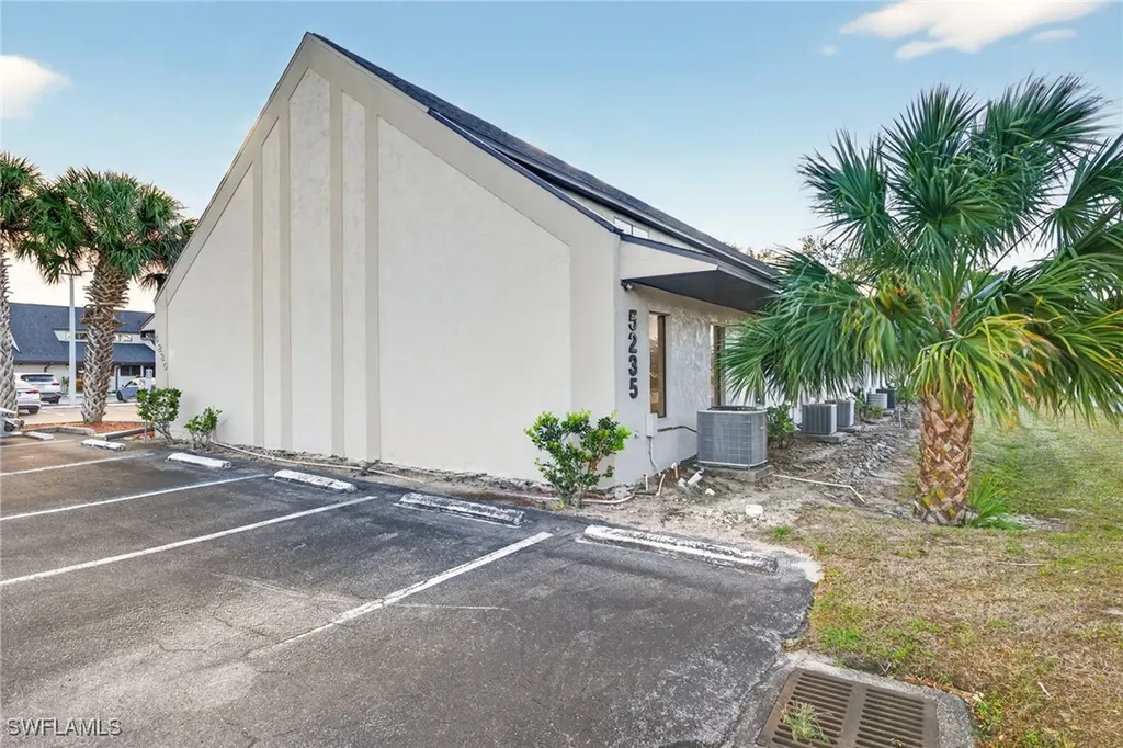 5235 Ramsey Way Fort Myers FL 33907