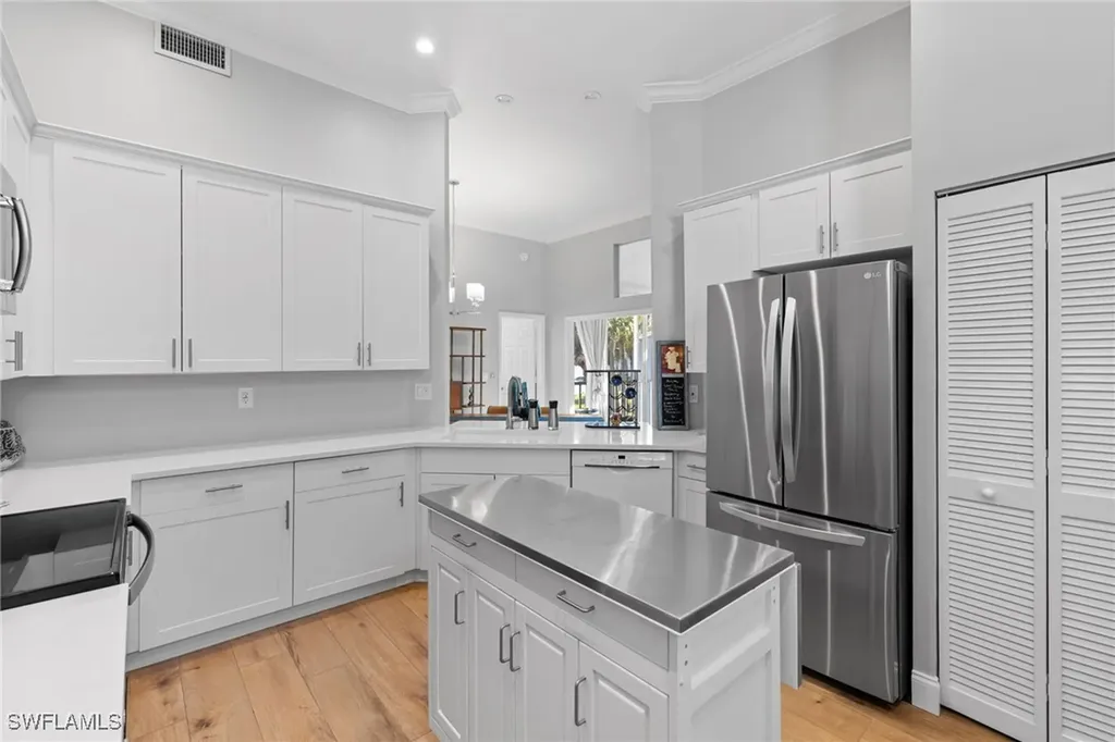 2571 Citrus Lake Drive Naples FL 34109