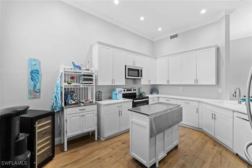 2571 Citrus Lake Drive Naples FL 34109