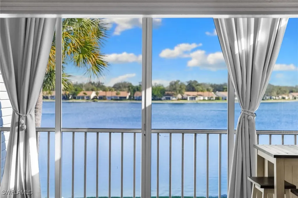 2571 Citrus Lake Drive Naples FL 34109