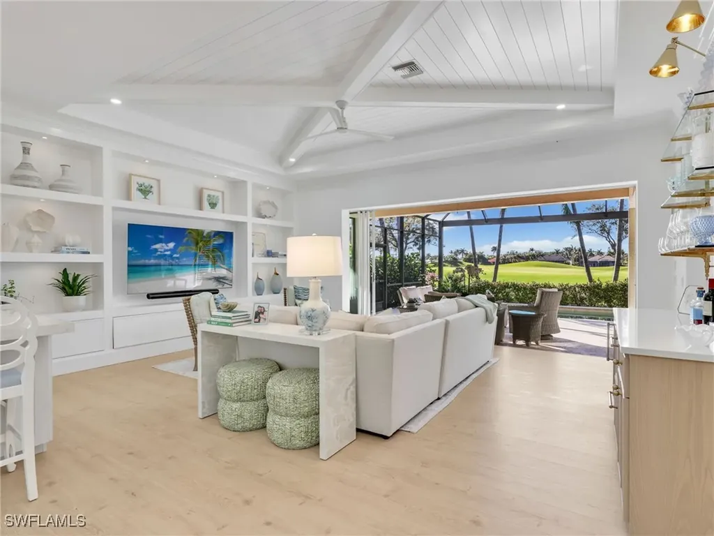 4304 Kensington High Street Naples FL 34105
