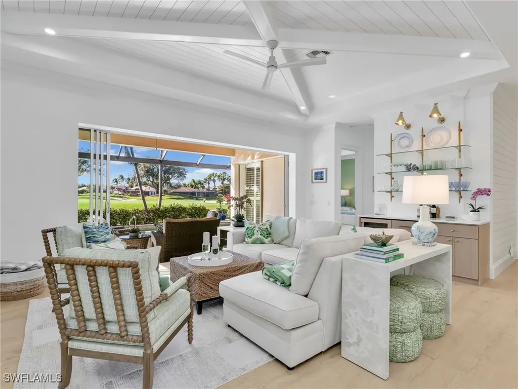 4304 Kensington High Street Naples FL 34105
