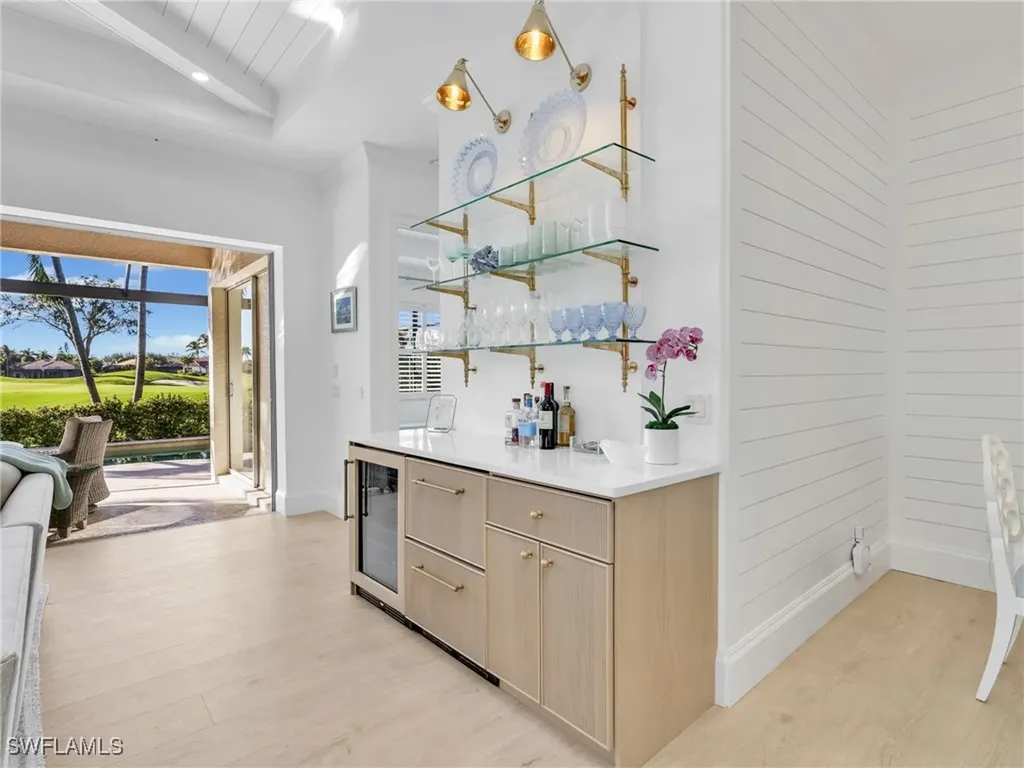 4304 Kensington High Street Naples FL 34105