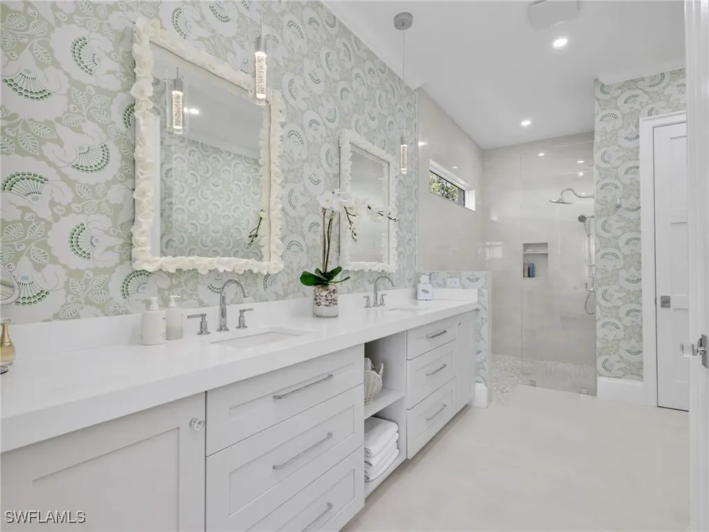 4304 Kensington High Street Naples FL 34105