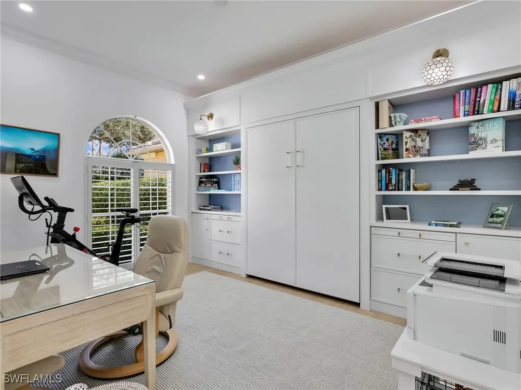 4304 Kensington High Street Naples FL 34105
