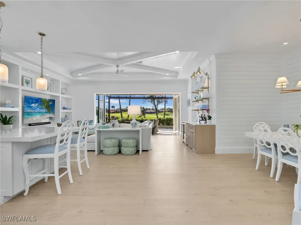 4304 Kensington High Street Naples FL 34105