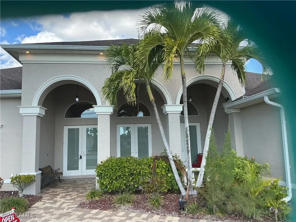 2605 Beach Parkway W Cape Coral FL 33914