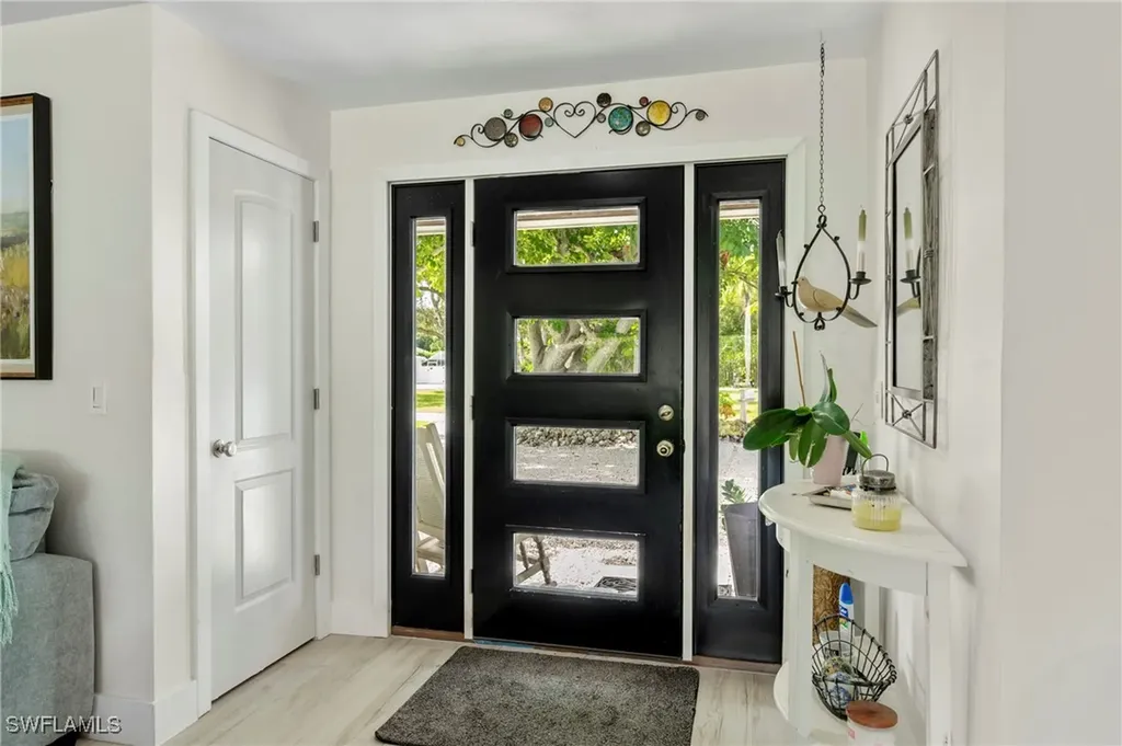 2271 Harbor Road Naples FL 34104
