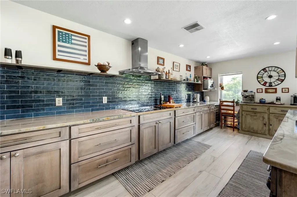 2271 Harbor Road Naples FL 34104