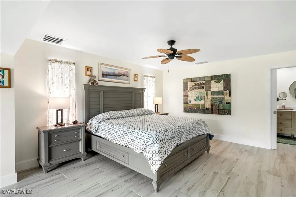 2271 Harbor Road Naples FL 34104