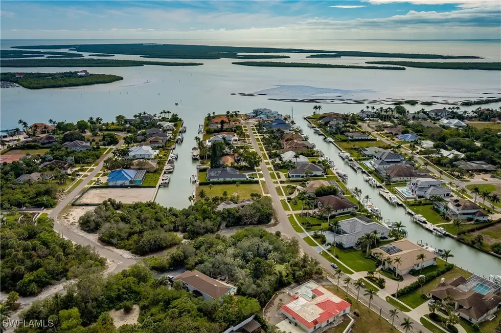 889 Scott Drive Marco Island FL 34145