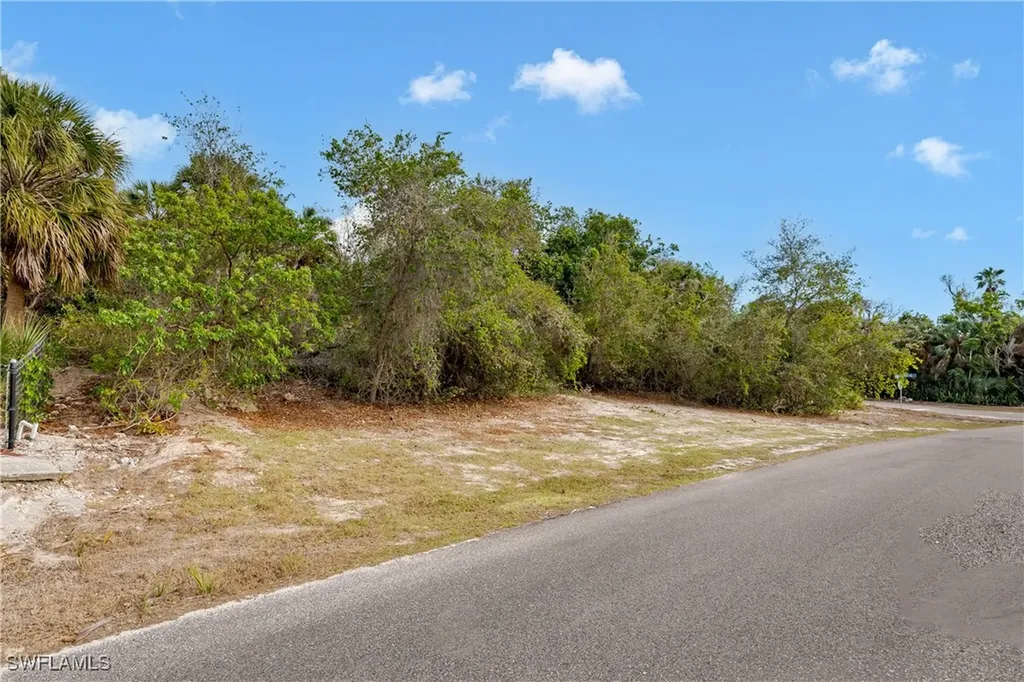 889 Scott Drive Marco Island FL 34145