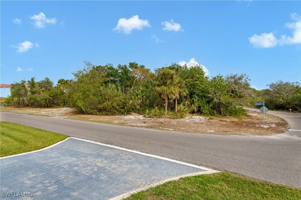 889 Scott Drive Marco Island FL 34145