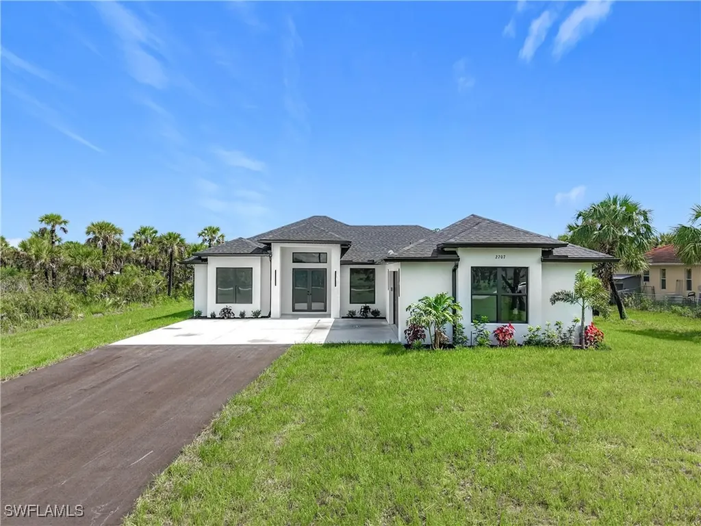 2707 36th Avenue SE Naples FL 34117