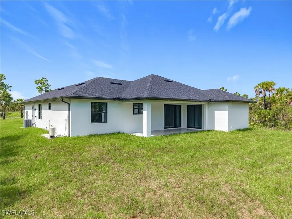 2707 36th Avenue SE Naples FL 34117