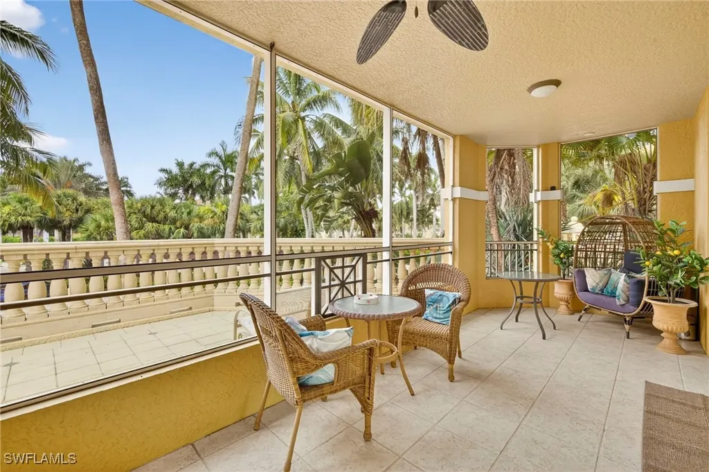 2748 Tiburon Boulevard E Naples FL 34109